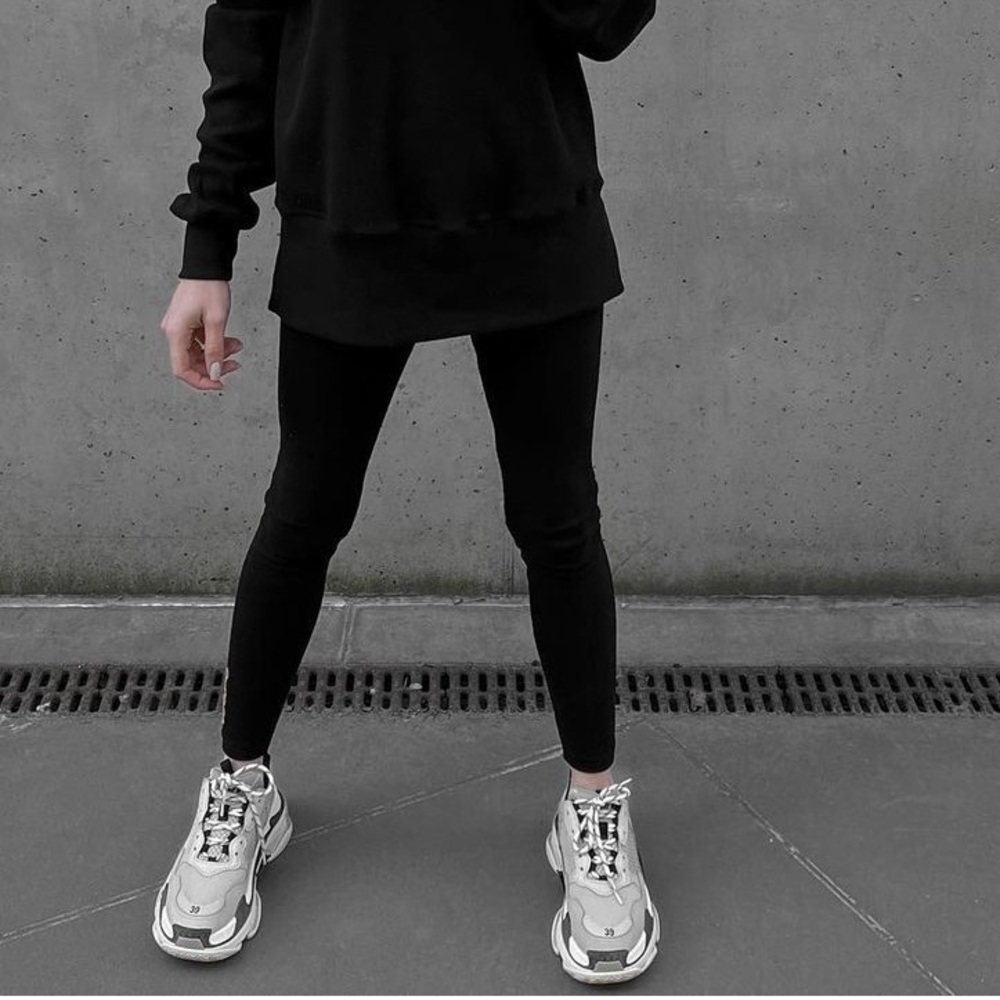 Balenciaga sneakers size 40 - Picture 2 of 10